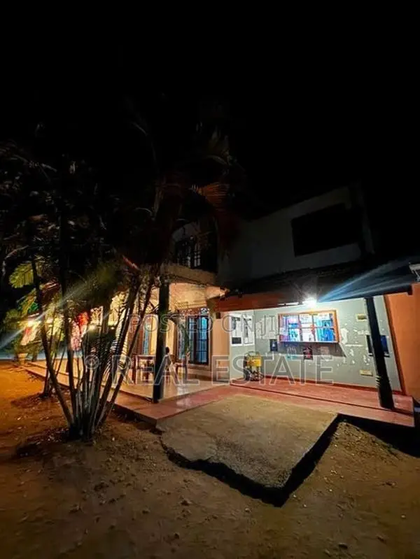 Tourist Restaurant with Bar for Sale in Monaragala (REF 45)