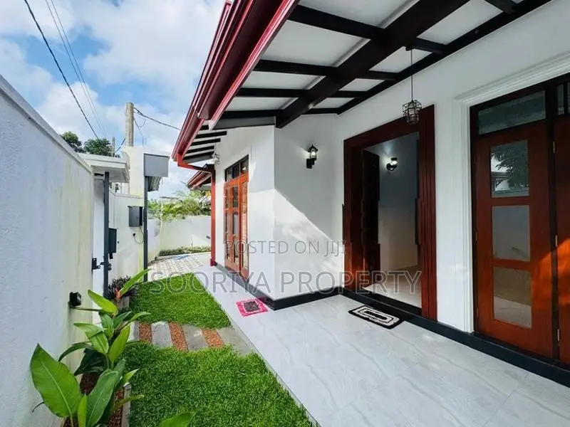 Architectural Designed Single Storey House for Sale - Piliyandala