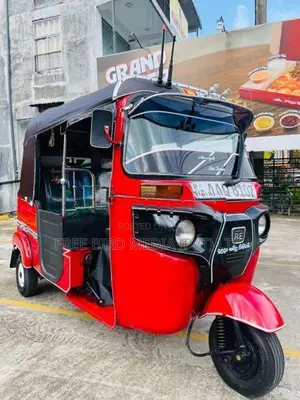 Bajaj RE 2014
