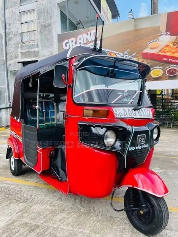 Bajaj RE 2014