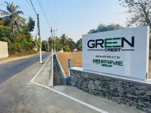 Land In Kananvila