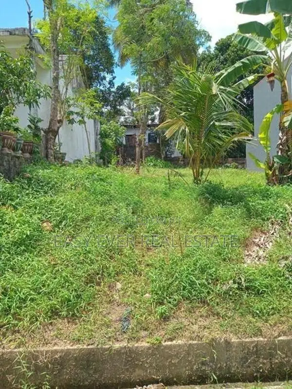 කිරිවත්තුඩුවෙන් වටිනා ඉඩමක් විකිණීමට