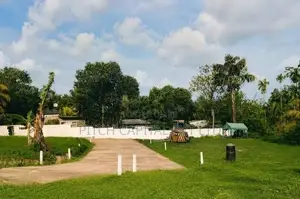 Kahathuduwa අධිවේගී පිවිසුමට ආසන්නයෙන් පදිංචියට අගනා බිම්කොටස්