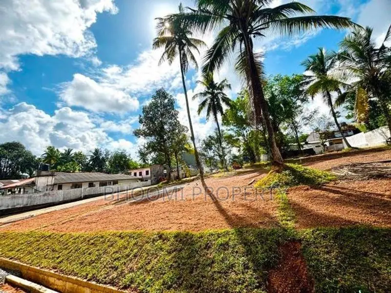 කැස්බෑව නගරාසන්නයෙන් 120බස්පාරට බිම්කොටස් විකිණීමට ඩී