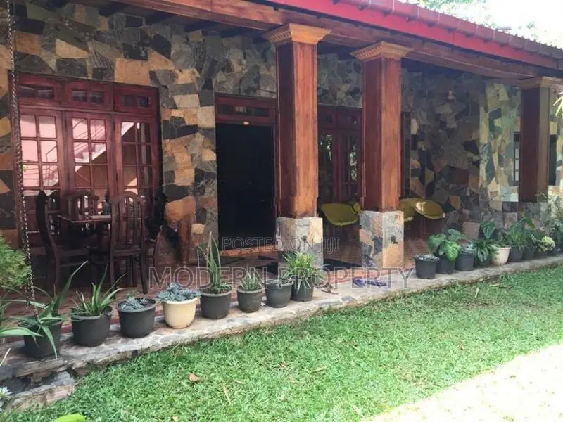 House’s for sale in kandy
