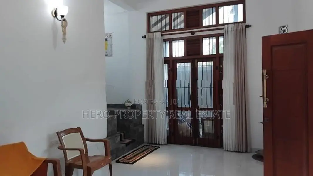 Two Storey House for Sale in Naranwala