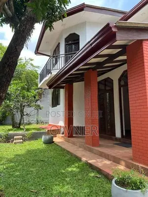 Newly Renovated Two-Storey House for Rent in Madiwela,kotte