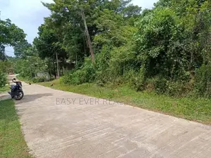 කළුතර – ගමගොඩින් කදිම බිම් කොටසක්