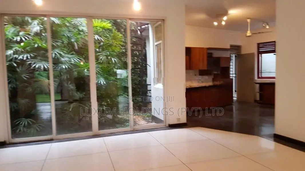 Luxury House For Rent Off Overseas school Battaramulla [ 1856C ]