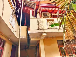 Kiribathgoda Town Luxury House for Sale