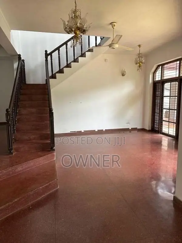 Newly Renovated Two-Storey House for Rent in Madiwela,kotte