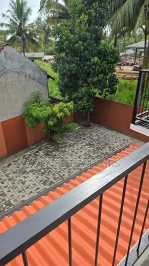 Twin House for Sale in Athurugiriya (HS4698)