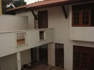 3 Storey 6 Bedroom House for Sale in Kohuwala - Pdh23