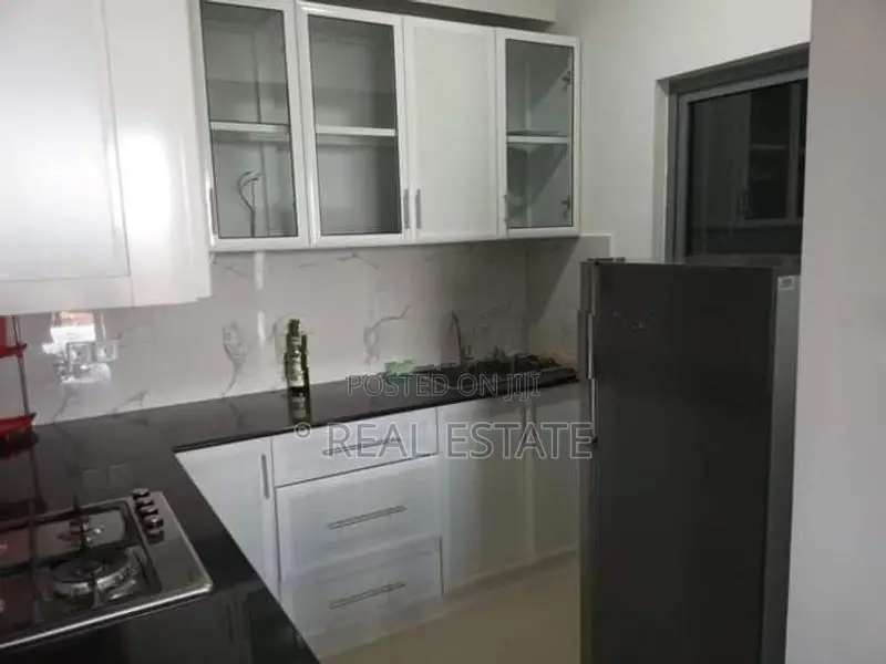 Oval View Apartment for Rent Borella (REF 38)