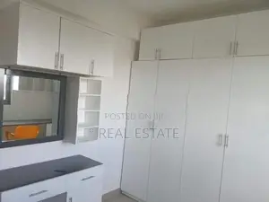 Oval View Apartment for Rent Borella (REF 38)