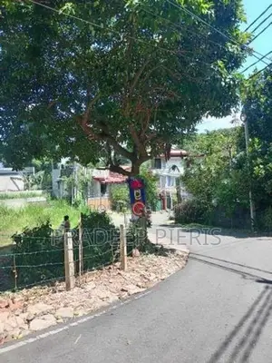 Herassagala Main Road Facing Land