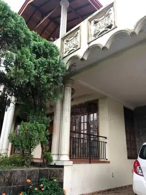 MALABE : 4BR (11.5P) TWO-STOREY LUXURY HOUSE FOR SALE