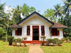 Beautiful High-Value Ancestral House for Sale at Galle