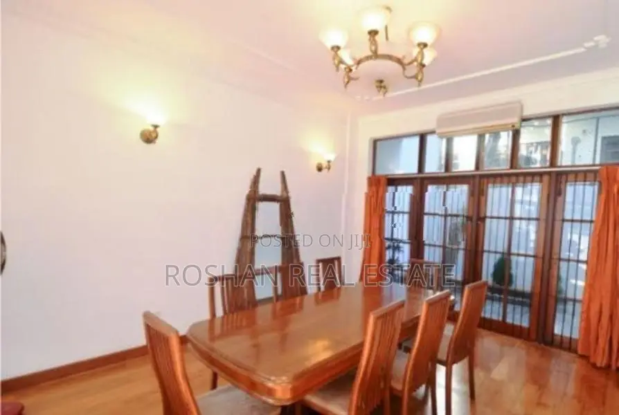SUPER LUXURY HOUSE FOR RENT COLOMBO 7 HORTON PLACE CH2638