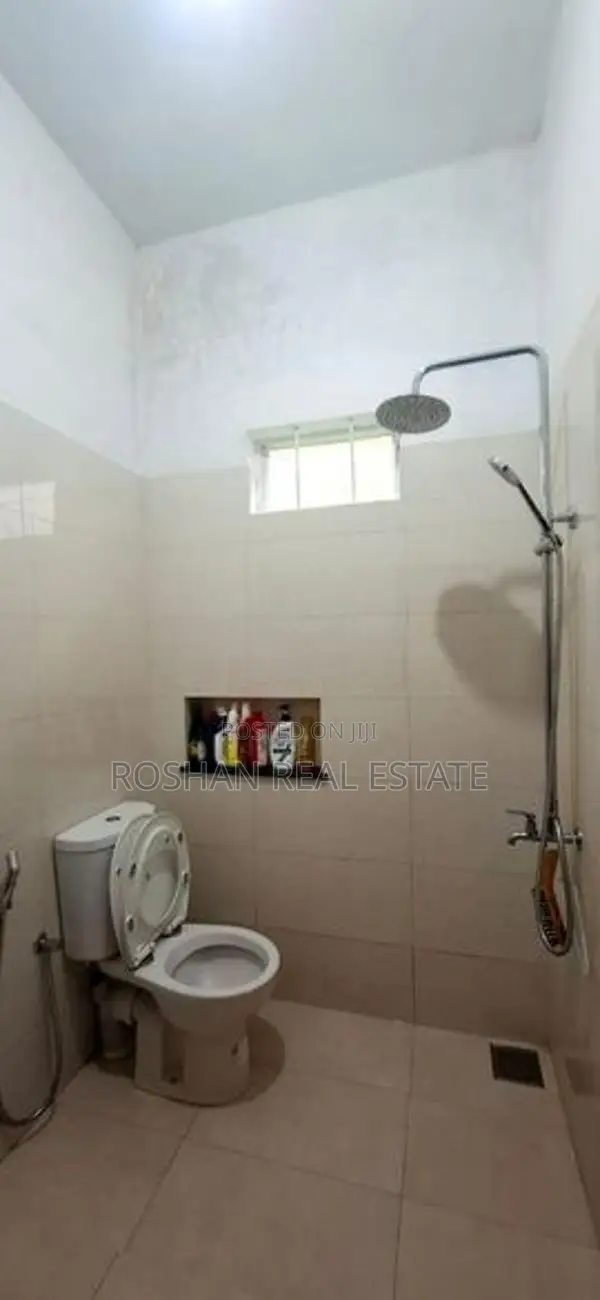 TWO STORIED HOUSE FOR RENT COLOMBO 5 CHI2624