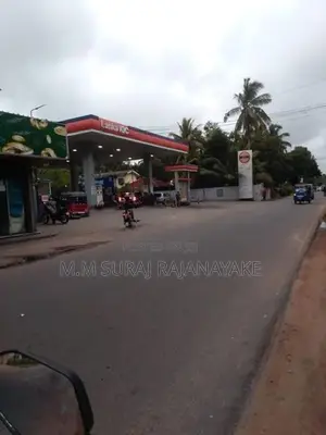 සීදූවෙන් වටිනා ඉඩමක් විකිණීමට ඇත