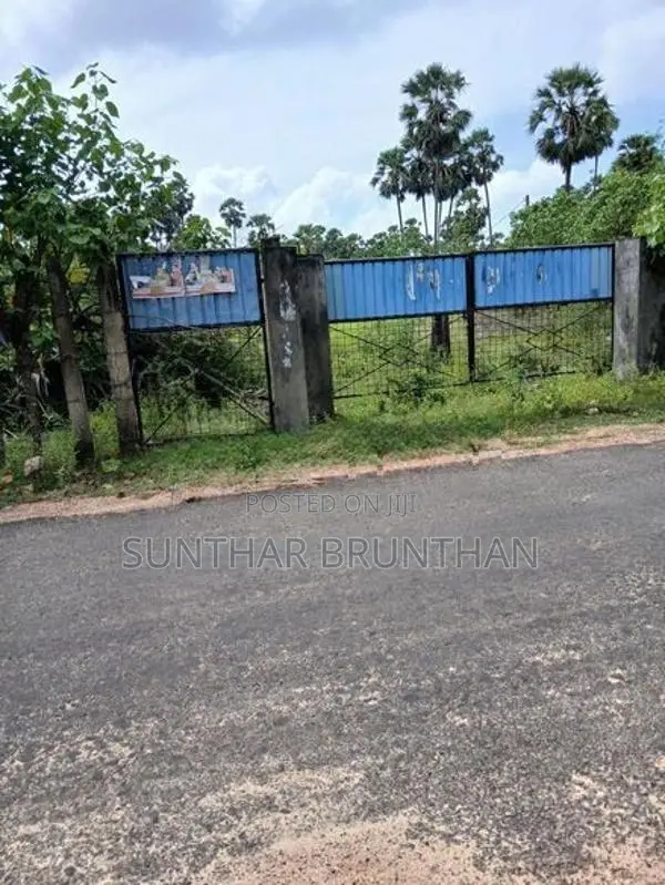 Land for Sale in Manippai