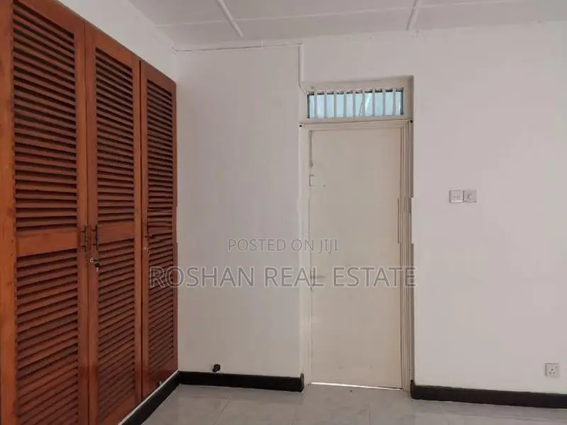 SUPER LUXURY HOUSE FOR RENT COLOMBO 7 CHI2617