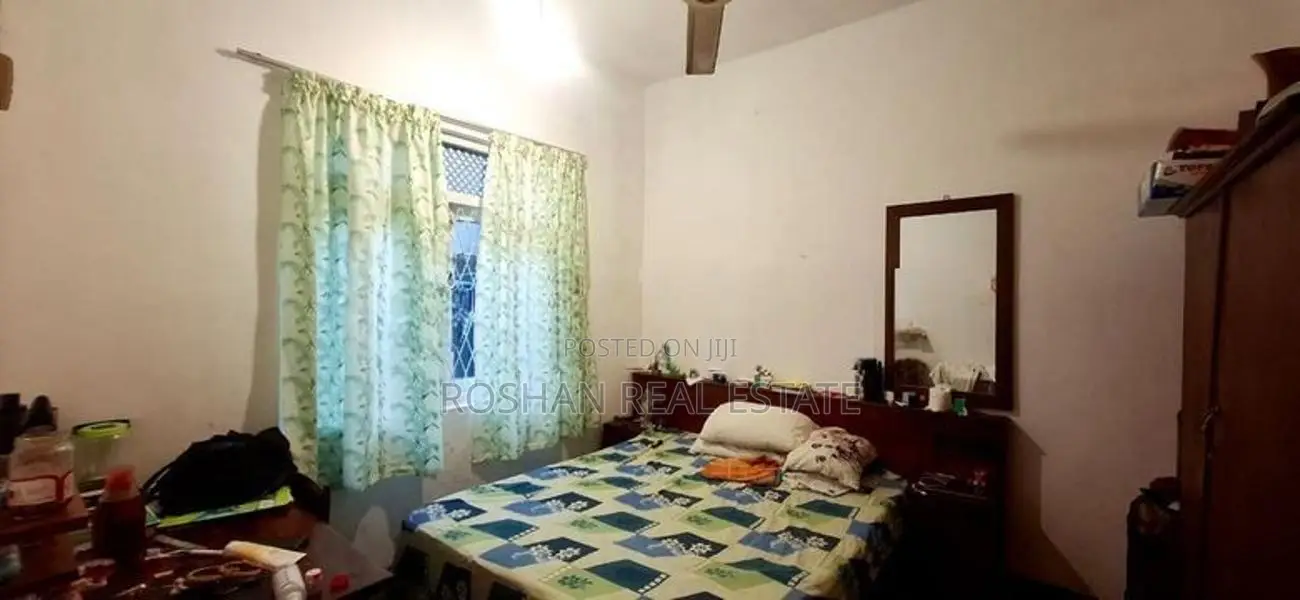 LUXURY HOUSE FOR RENT COLOMBO 5 POLHENGODA CH2623