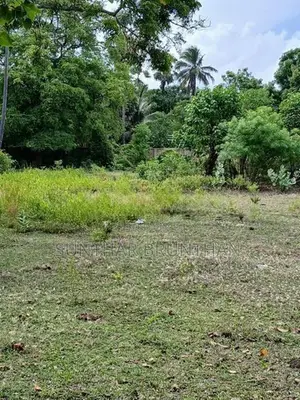 Land for Sale in Manippai