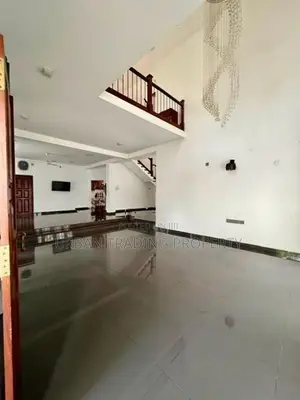 07 Bed Luxury 3-Storey House for Rent – Pannipitiya