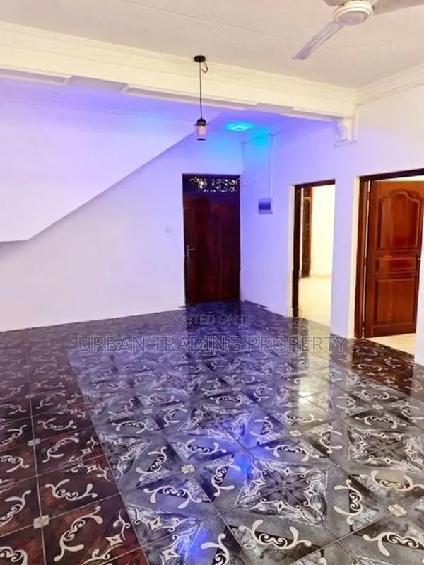 Two Storey House for Sale in Rodney Place Colombo 08