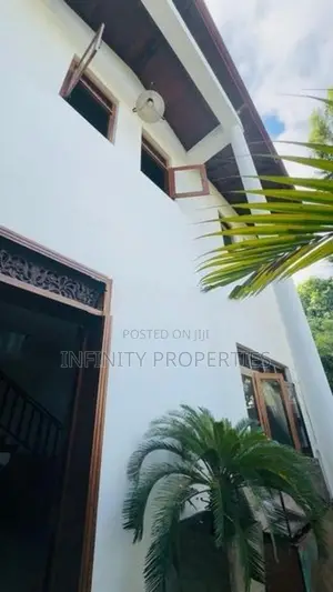 (AFA259) 02 Storey House for Sale in Ratmalana (650m to KDU)