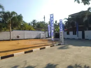 Wattala නගරයෙන් මීගමු පාරට සමීපයෙන් ඉඩමක්