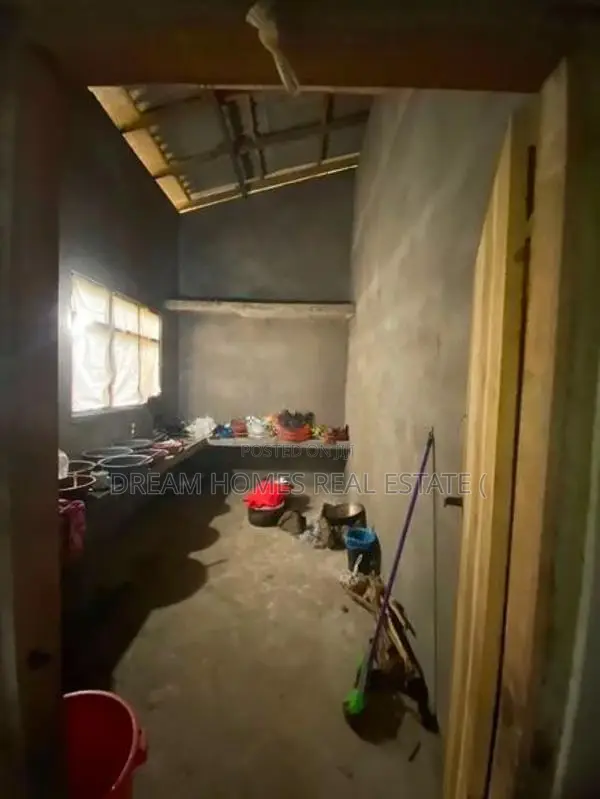 Spacious Land with Semi-Finished House for Sale – Near Ella