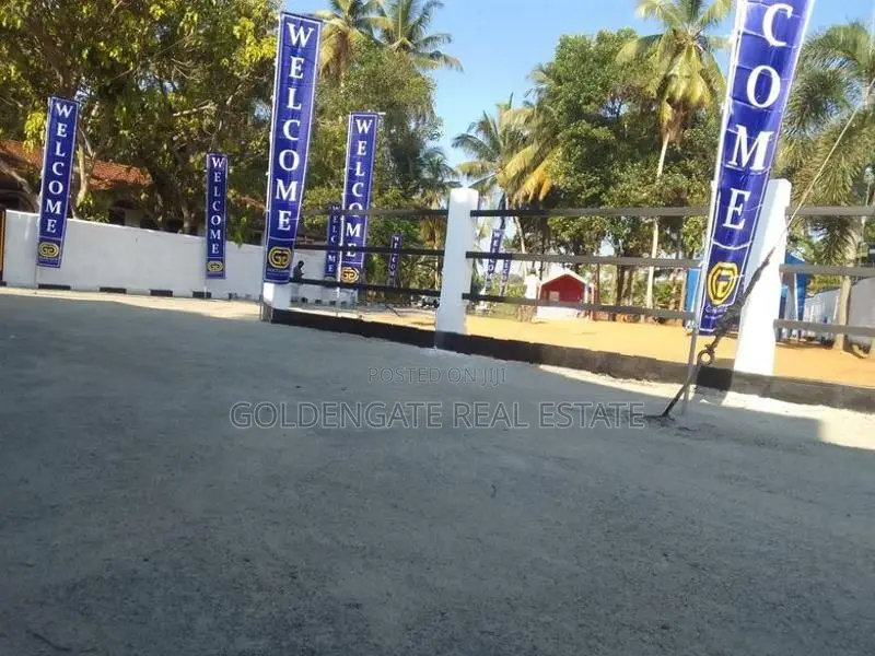 Wattala නගරයෙන් මීගමු පාරට සමීපයෙන් ඉඩමක්