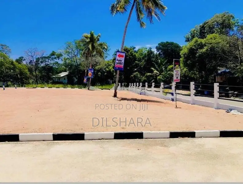 Dikwella Kekanadura Road Land