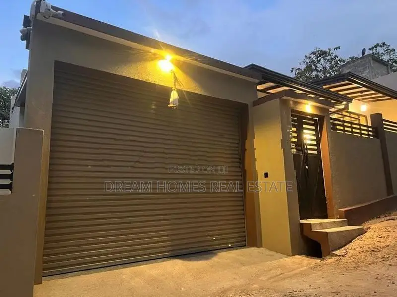 New 3 Bedroom House for Sale – Kesbewa