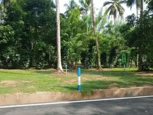 යක්කල නගරයෙන් සුපිරි බිම් කොටස්