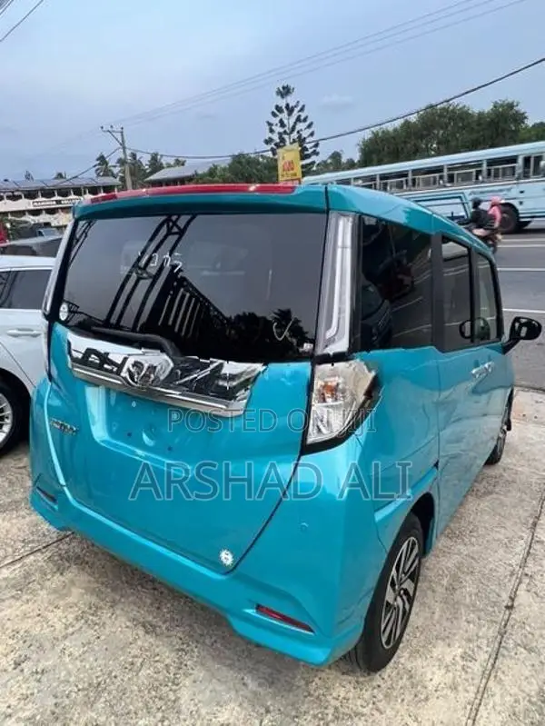 Toyota Roomy Custom G 2023