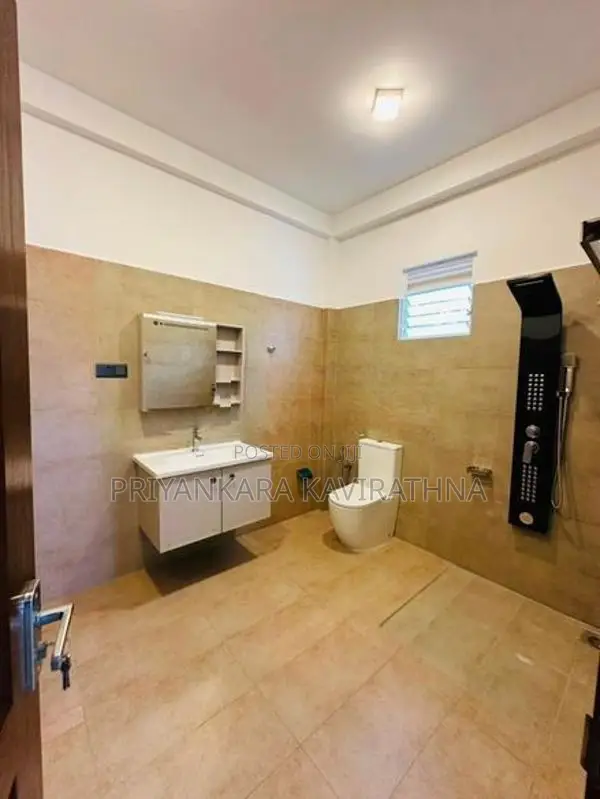 Mordern Luxury 3 Storied House - Boralesgamuwa