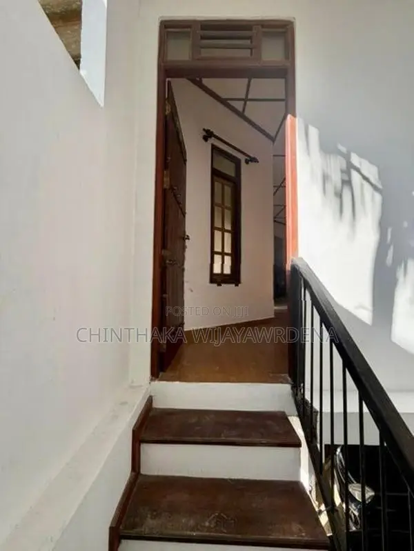 Two Story House ground Floor for Rent in Athurugiriya