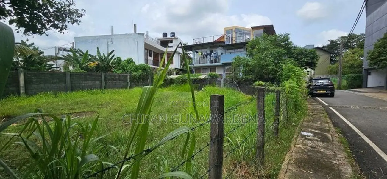 Land for Sale Thalawatugoda Junction