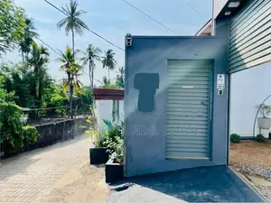 මාලඹේ නගර මධ්‍යයෙන් පර්චස් 17.4 වටිනා නේවාසික ඉඩම / KK 13131