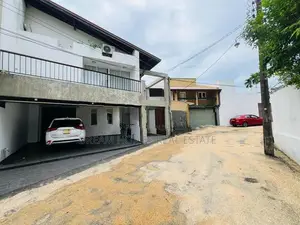 Luxury Home with Large Garden for Sale – Thalawathugoda
