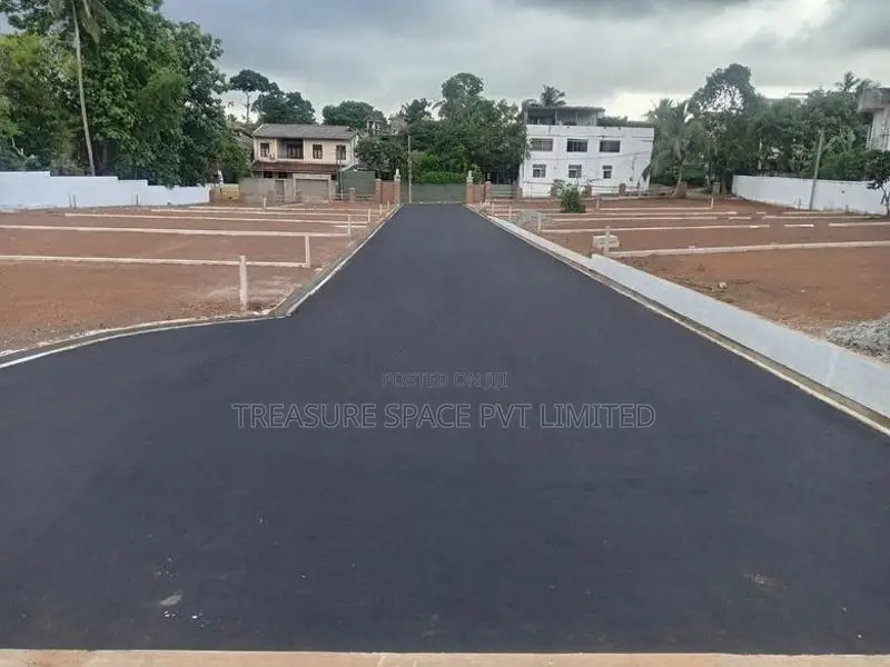 Land for Sale at Nugegoda Ambuldeniya