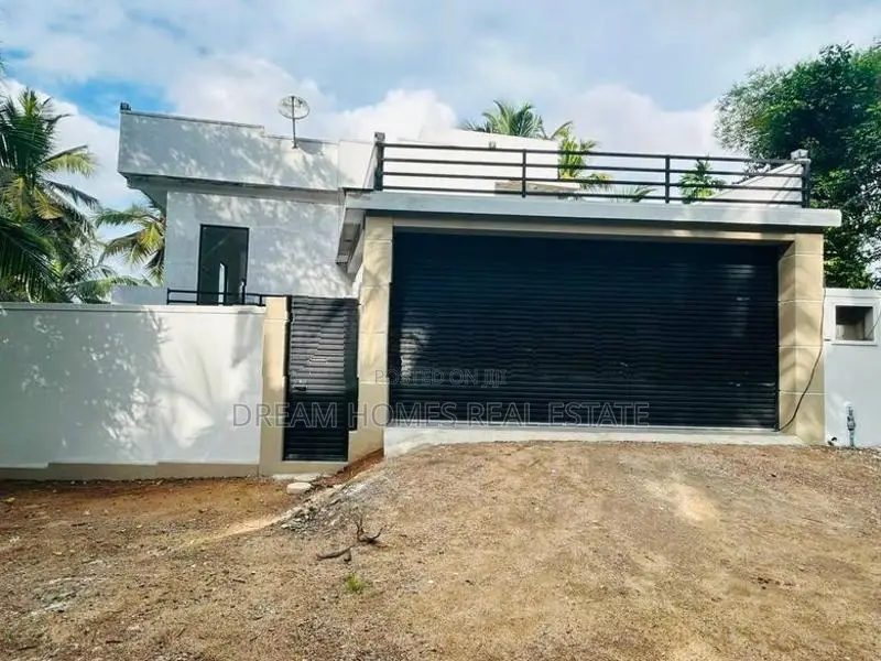 5 Bedroom House for Sale – Kadawatha | 4,800+ Sq.ft.