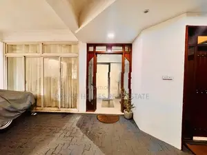 Ultra-Luxury House Facing Victoria Park – Alexandra Place, Colombo 07