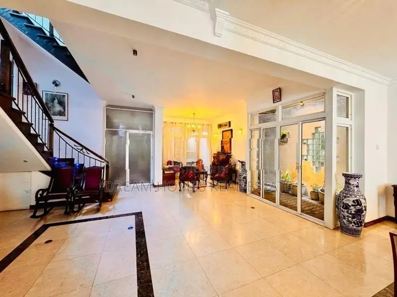 Ultra-Luxury House Facing Victoria Park – Alexandra Place, Colombo 07