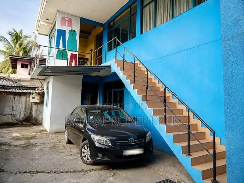 Commercial Building for Rent in Pilimathalawa – Prime Road Frontage.