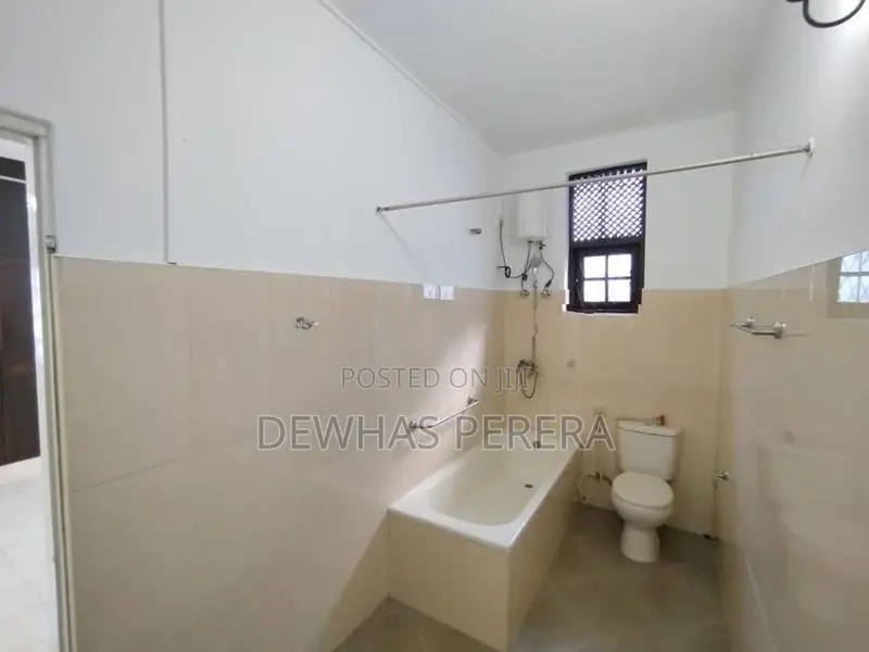 newly renovated house land value to sale makola y juntion kiribathgoda